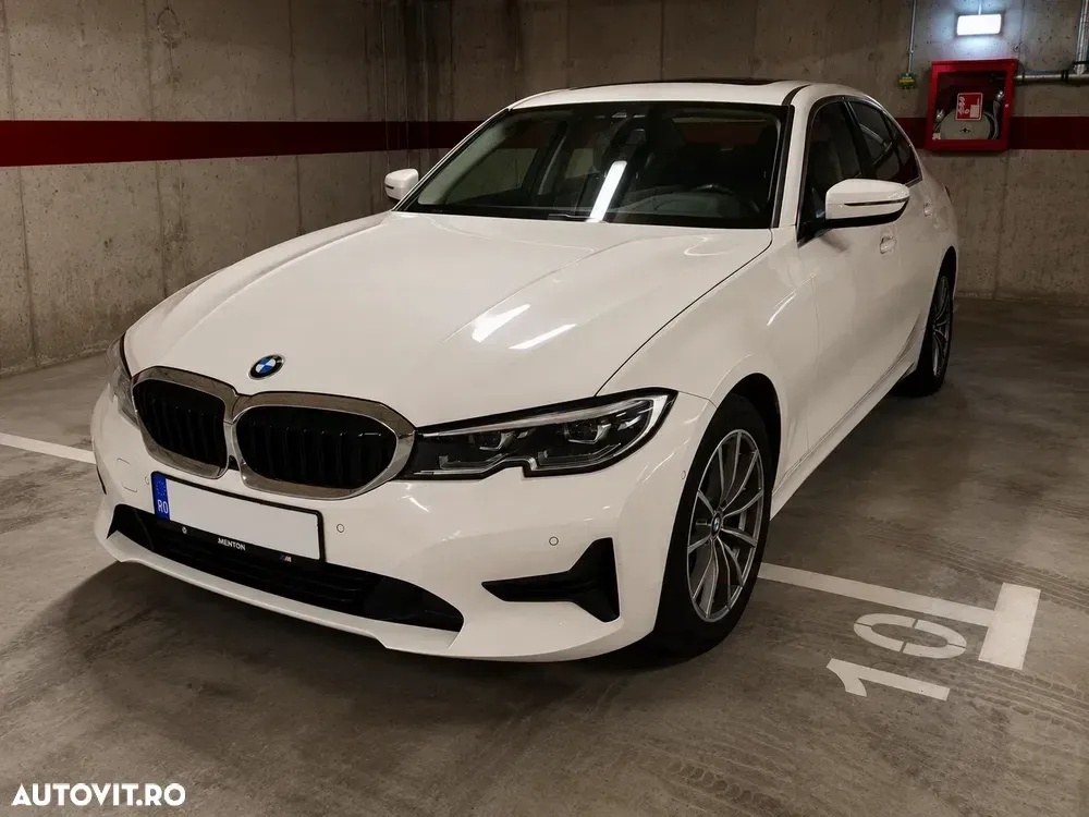 BMW Seria 3 320d xDrive AT MHEV — imagine 3