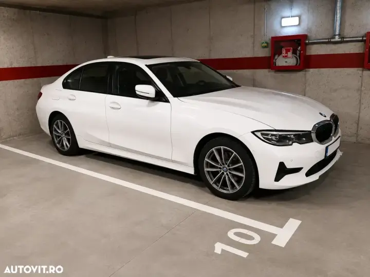 BMW Seria 3 320d xDrive AT MHEV