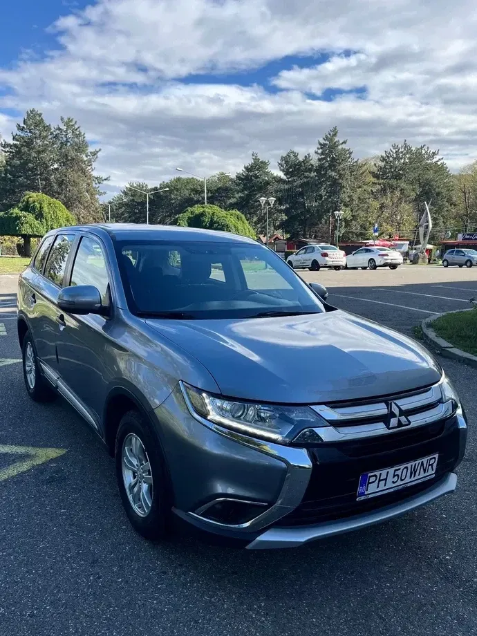 Mitsubishi Outlander III 2.2 DI-D AS&G 6MT 4WD Invite A01 — imagine 2