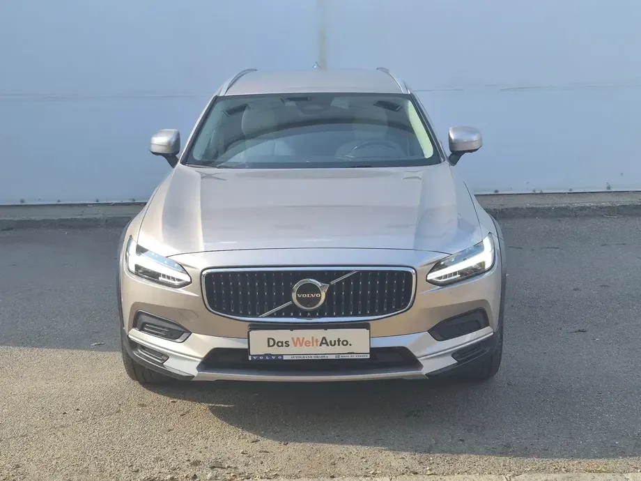 Volvo V90 B6 MHEV AT AWD Plus Bright — imagine 3
