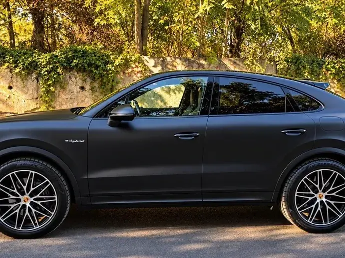 Porsche Cayenne Coupe E-Hybrid