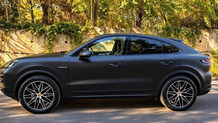 Porsche Cayenne Coupe E-Hybrid — imagine 4