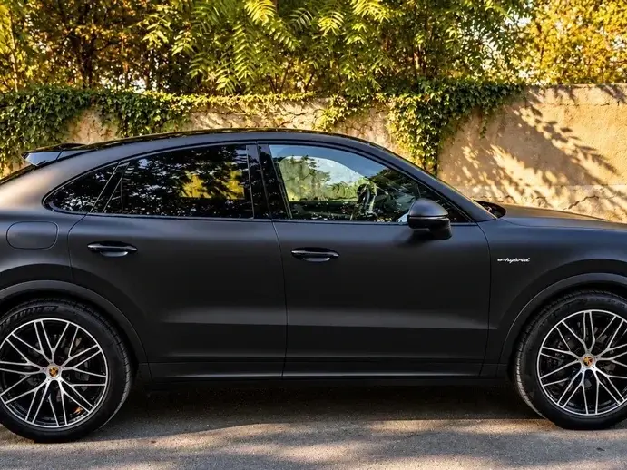 Porsche Cayenne Coupe E-Hybrid