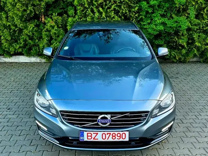 Volvo V60 II D2 Momentum