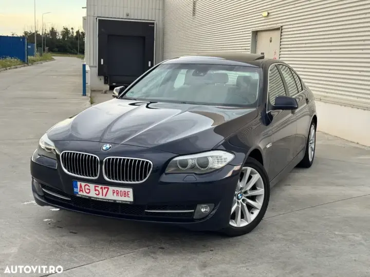 BMW Seria 5 F10/F11/F07 [2010 - 2017] 520d Aut. Luxury Line