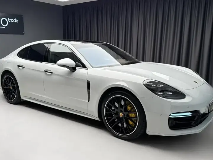 Porsche Panamera GTS