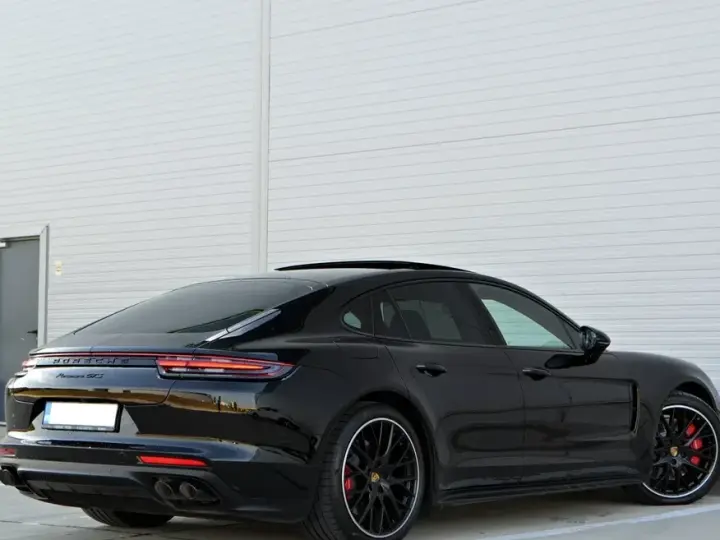 Porsche Panamera GTS