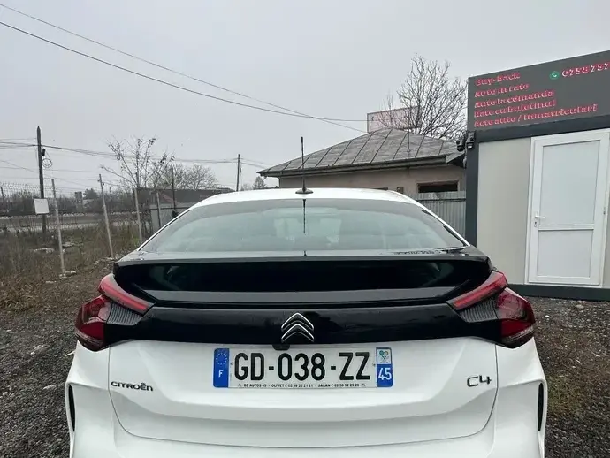 Citroën C4 BlueHDi 130 Stop&Start EAT8 FEEL PACK