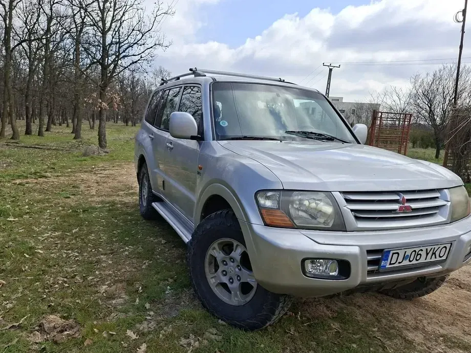 Mitsubishi Pajero 2.5 TD Classic — imagine 2
