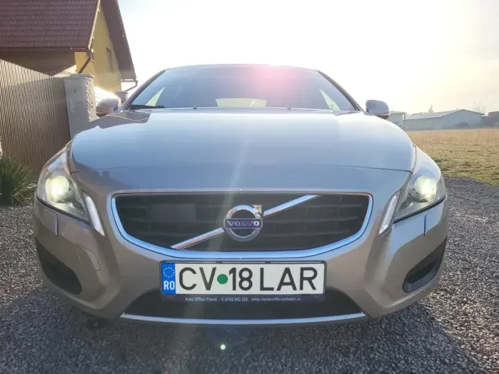 Volvo V60 I D3 Start-Stop Basic