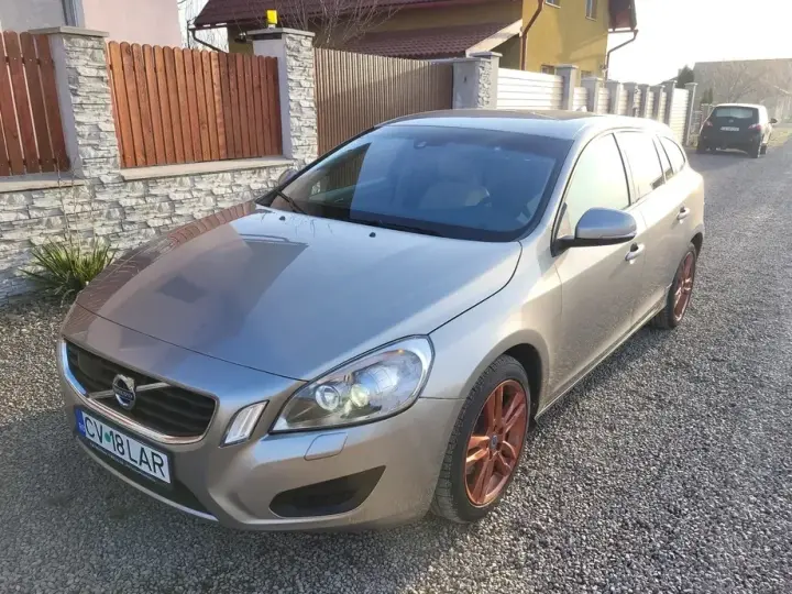 Volvo V60 I D3 Start-Stop Basic