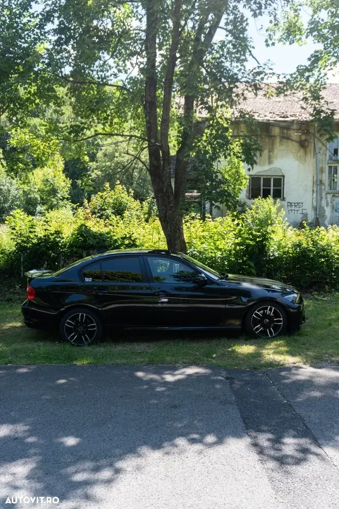 BMW Seria 3 E90/E91/E92/E93 [2005 - 2013] — imagine 4
