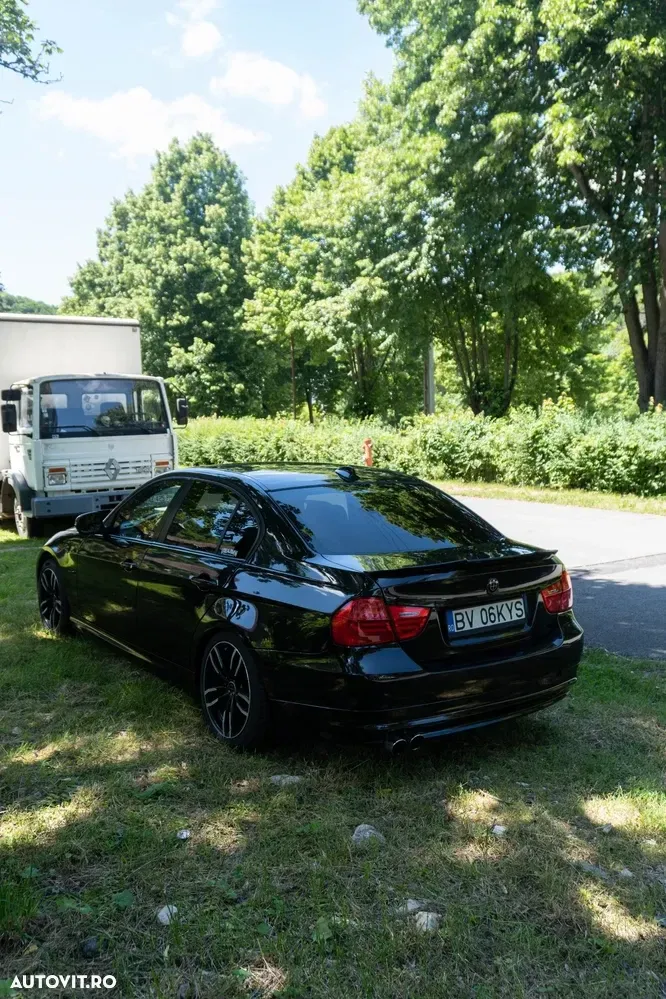BMW Seria 3 E90/E91/E92/E93 [2005 - 2013] — imagine 3