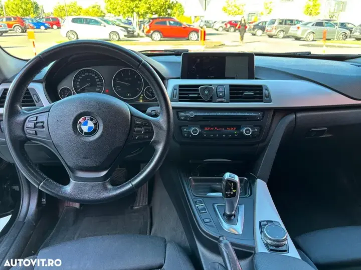 BMW Seria 3 320d xDrive Aut.