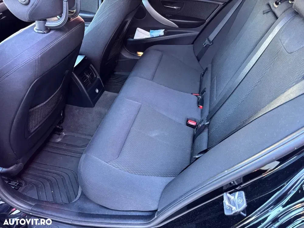 BMW Seria 3 320d xDrive Aut. — imagine 6