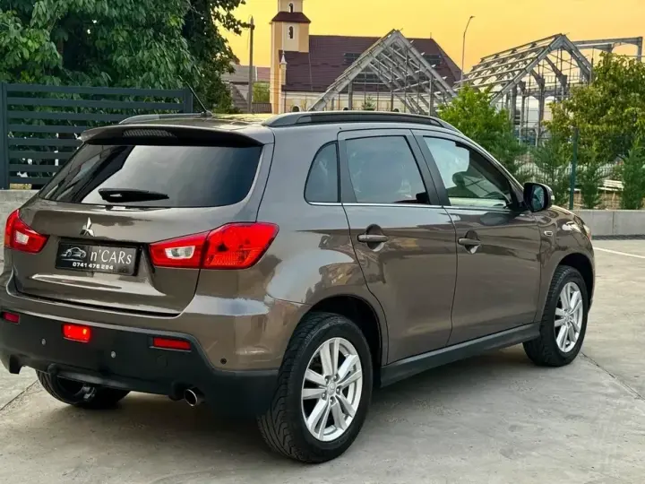 Mitsubishi ASX 1.8 DID 2WD Invite A13