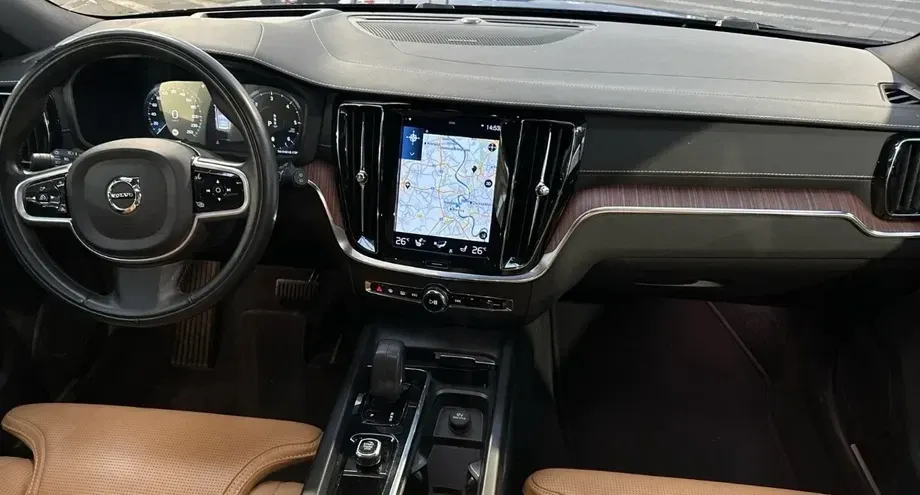 Volvo V60 II B4 MHEV AT AWD Ultimate Bright — imagine 6
