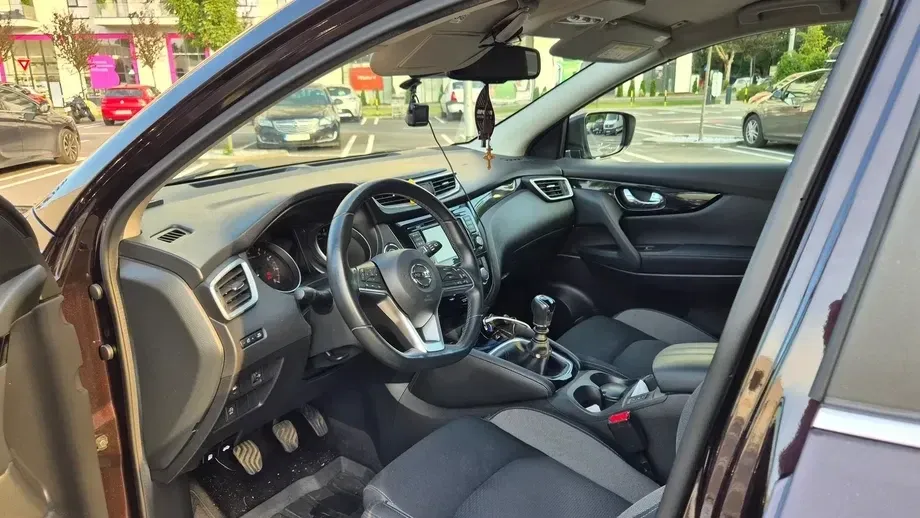 Nissan Qashqai II 1.3 138CP 2WD N-Connecta — imagine 4