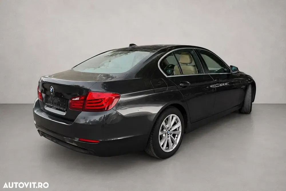 BMW Seria 5 F10/F11/F07 [2010 - 2017] — imagine 3