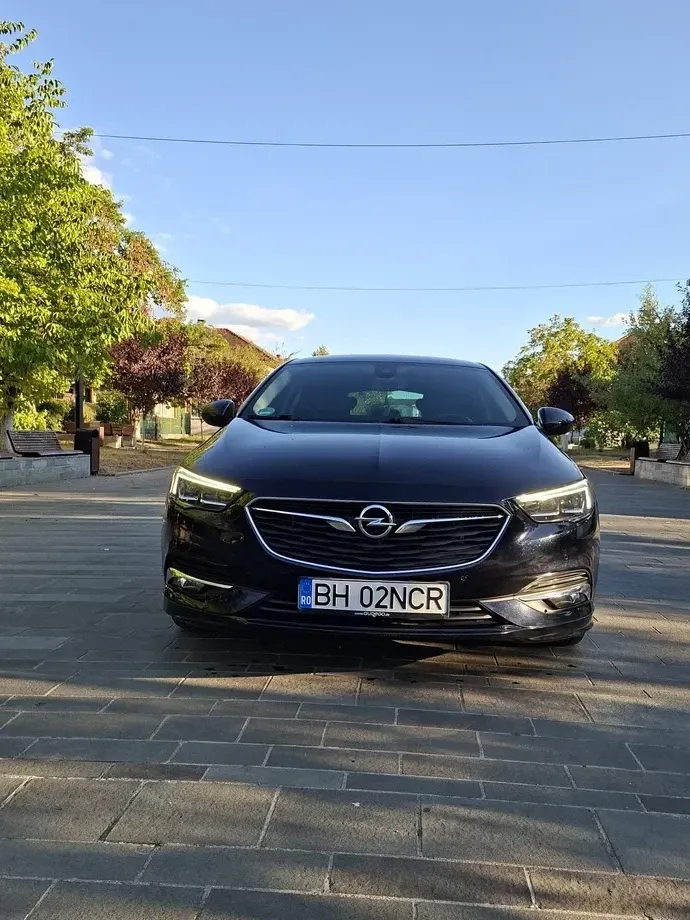 Opel Insignia B 2.0 CDTI Start/Stop 4X4 Exclusive Aut. — imagine 4