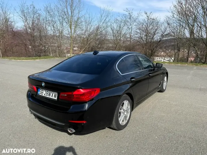 BMW Seria 5 G30/G31 [2017 - Prezent] 520d xDrive Aut. Luxury Line