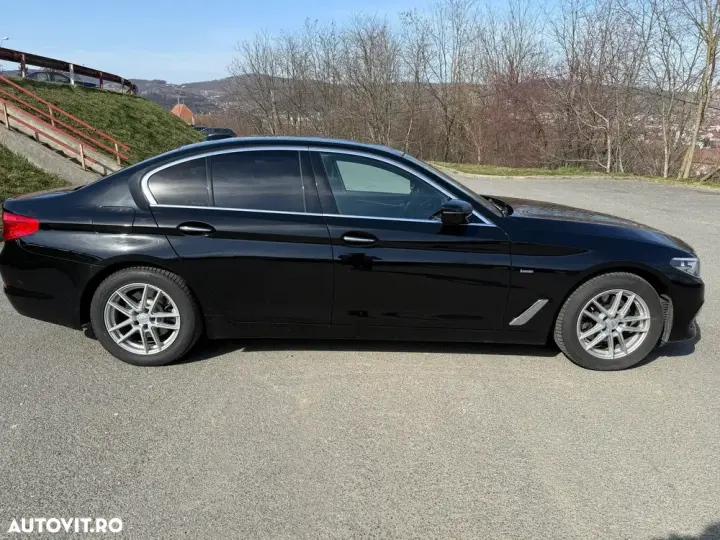 BMW Seria 5 G30/G31 [2017 - Prezent] 520d xDrive Aut. Luxury Line