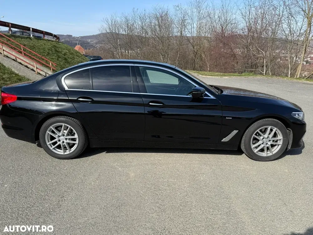 BMW Seria 5 G30/G31 [2017 - Prezent] 520d xDrive Aut. Luxury Line — imagine 4
