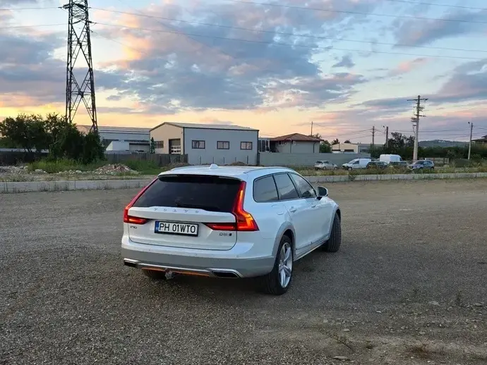 Volvo V90 D5 AWD Geartronic Ocean Race