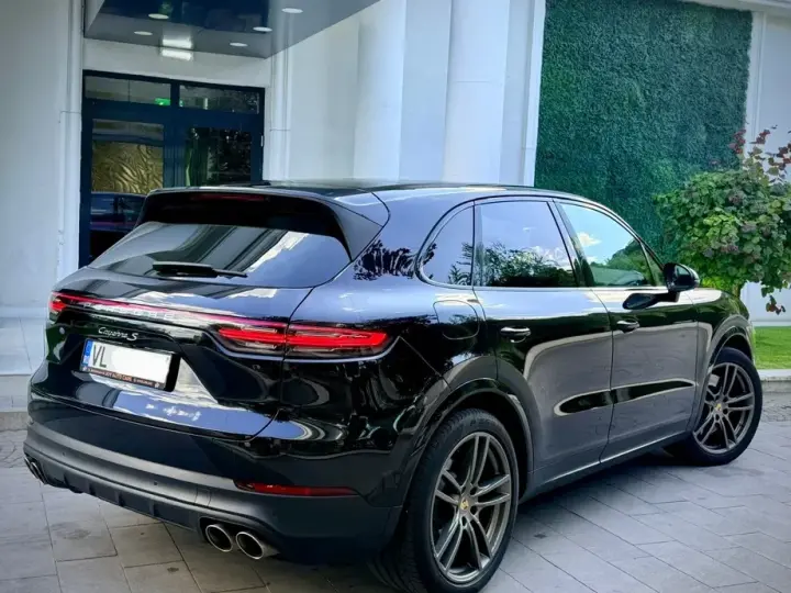 Porsche Cayenne S
