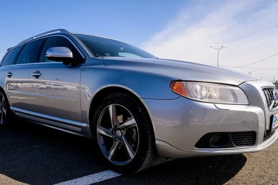 Volvo V70 III — imagine 4
