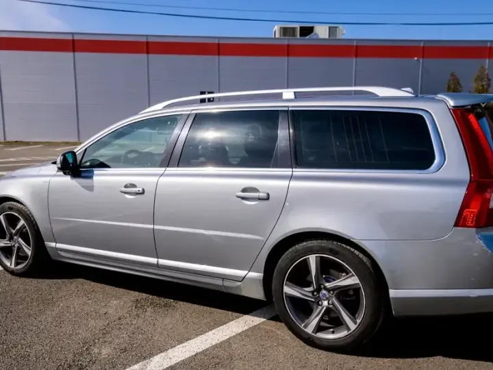 Volvo V70 III