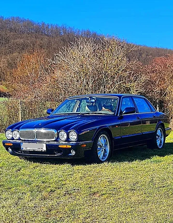 Jaguar XJ XJ6 3.0 Executive — imagine 2