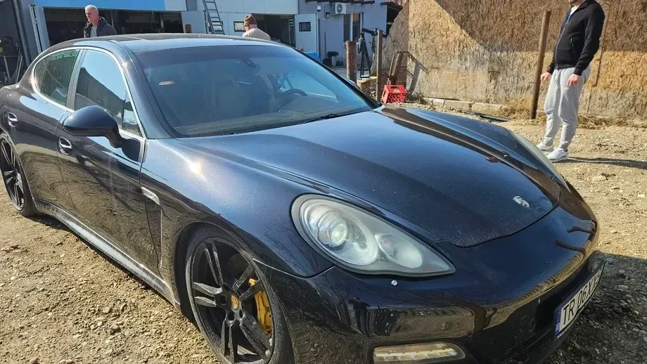 Porsche Panamera — imagine 4