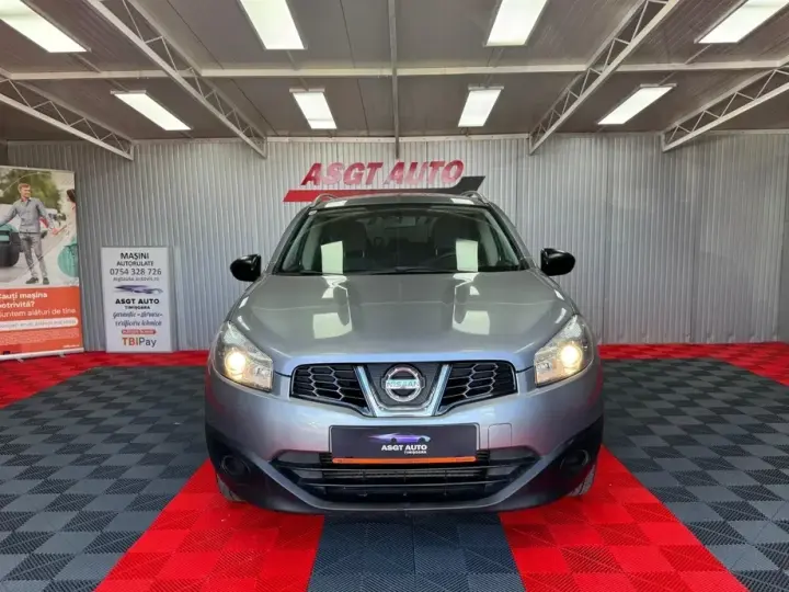 Nissan Qashqai+2
