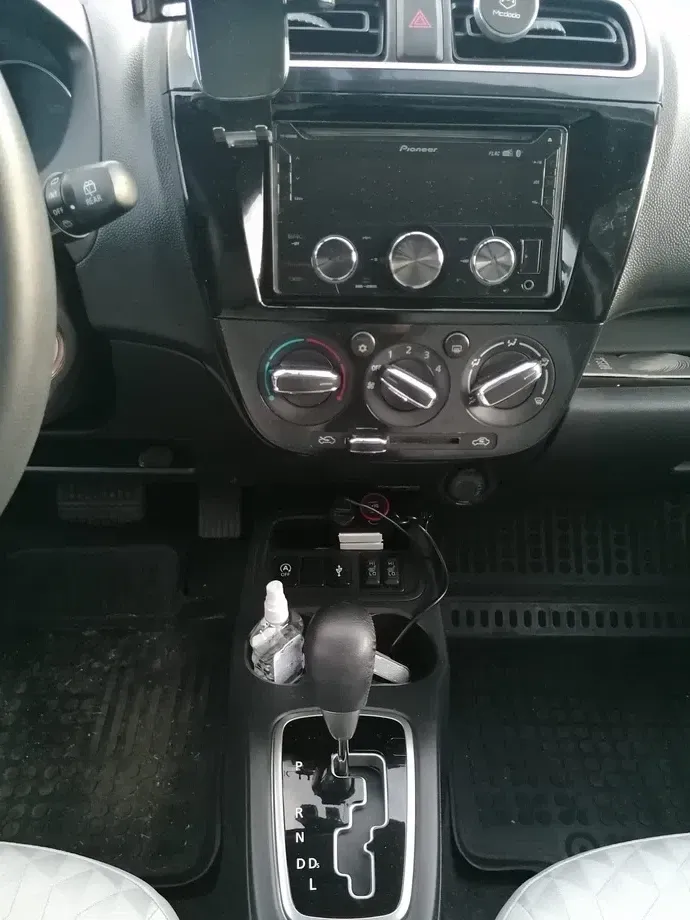 Mitsubishi Space Star 1.2 2WD CVT Invite — imagine 5