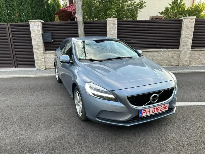 Volvo V40 II D2 Momentum