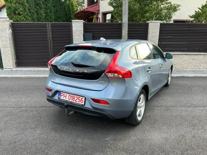 Volvo V40 II D2 Momentum