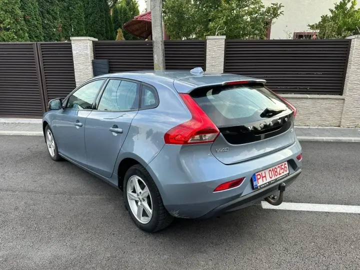 Volvo V40 II D2 Momentum