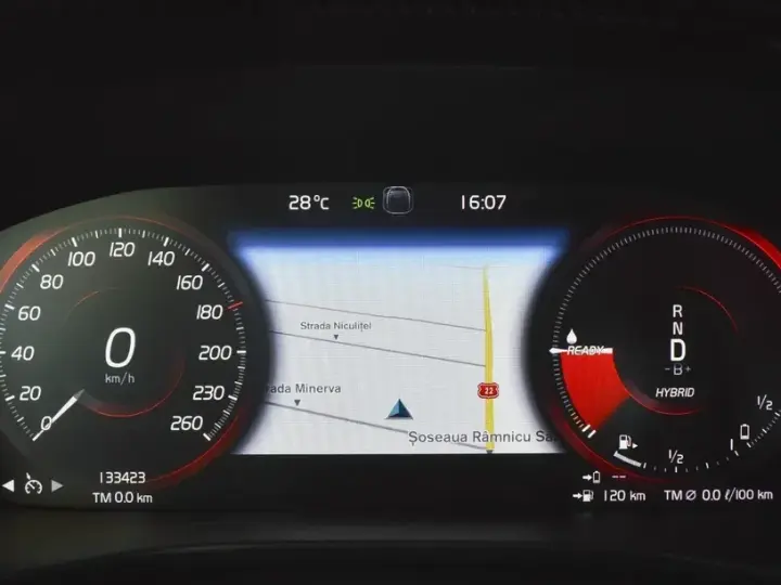 Volvo XC 40 Recharge T4 Twin Engine AT7 Inscription Expression