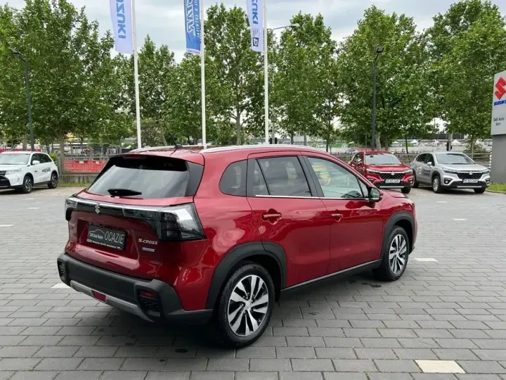 Suzuki S-Cross 1.4 Boosterjet MHEV Luxus