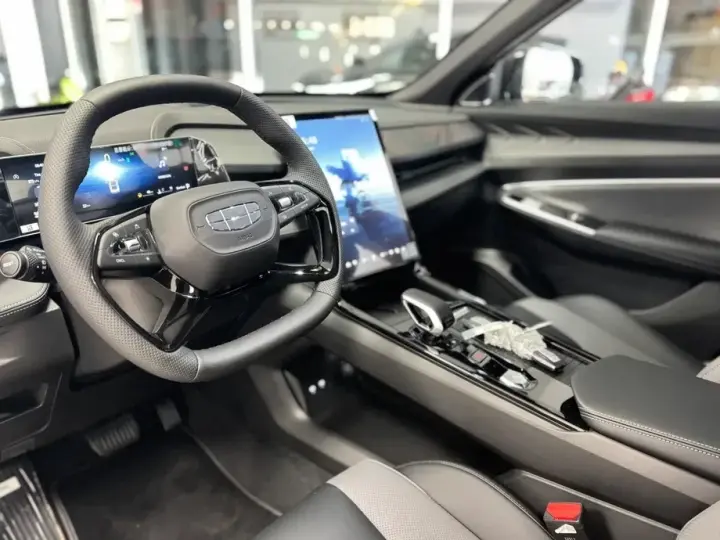 Geely Cityray 1.5 T-GDI 7DCT GK