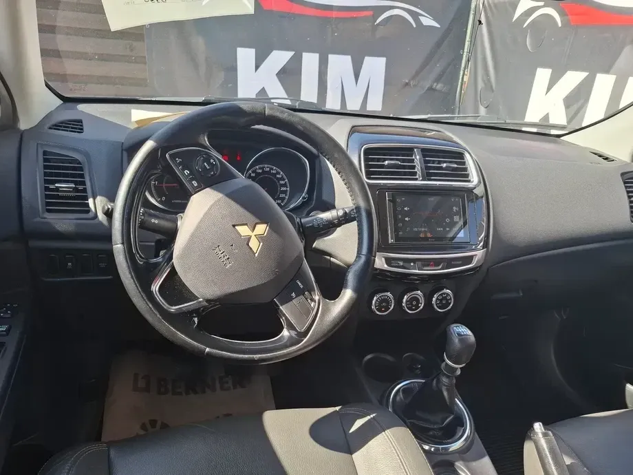 Mitsubishi ASX — imagine 6