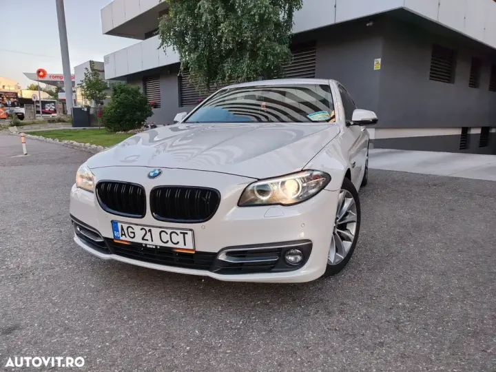 BMW Seria 5 F10/F11/F07 [2010 - 2017] 520d Aut. Modern Line