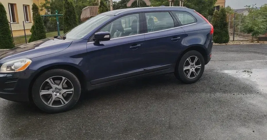 Volvo XC 60 D4 AWD Rdesign — imagine 3