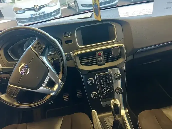 Volvo V40 II D3 RDesign