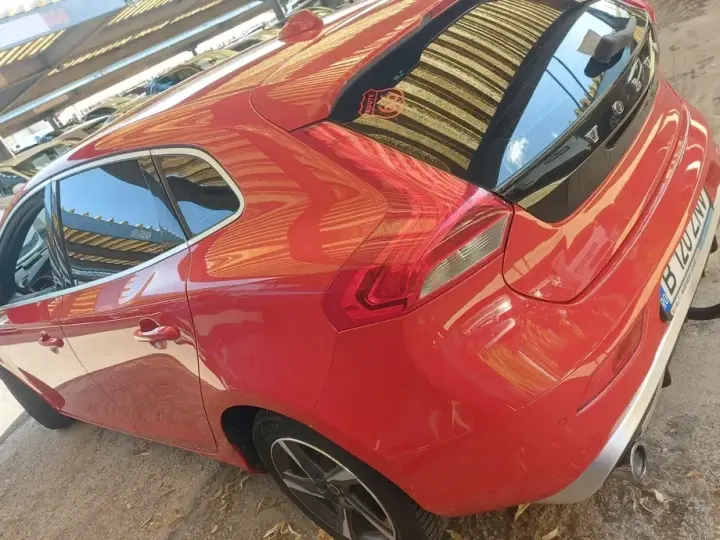 Volvo V40 II D3 RDesign