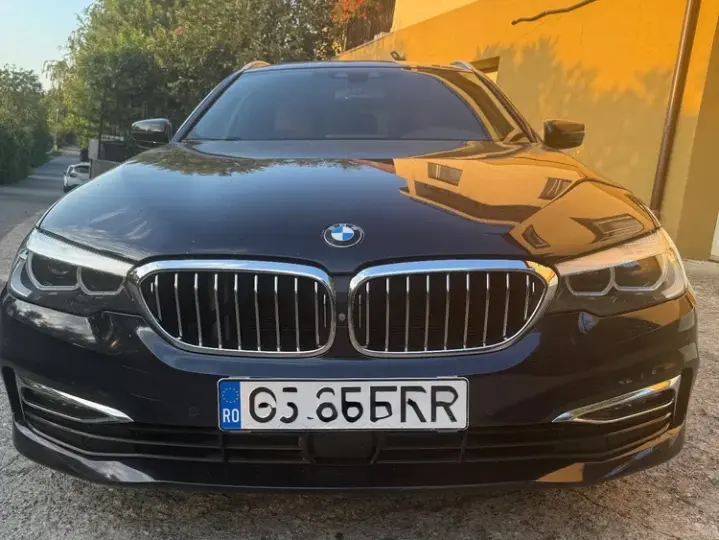 BMW Seria 5 G30/G31 [2017 - Prezent] 520d xDrive Aut. Luxury Line