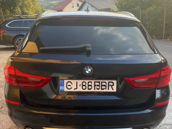 BMW Seria 5 G30/G31 [2017 - Prezent] 520d xDrive Aut. Luxury Line