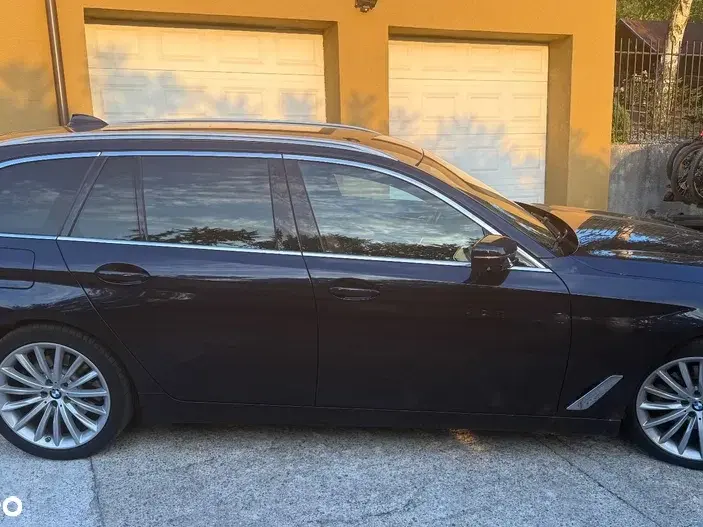 BMW Seria 5 G30/G31 [2017 - Prezent] 520d xDrive Aut. Luxury Line