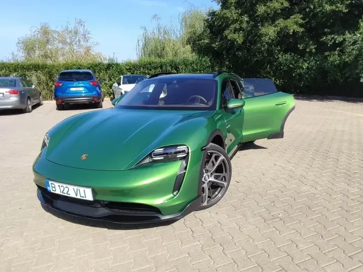 Porsche Taycan